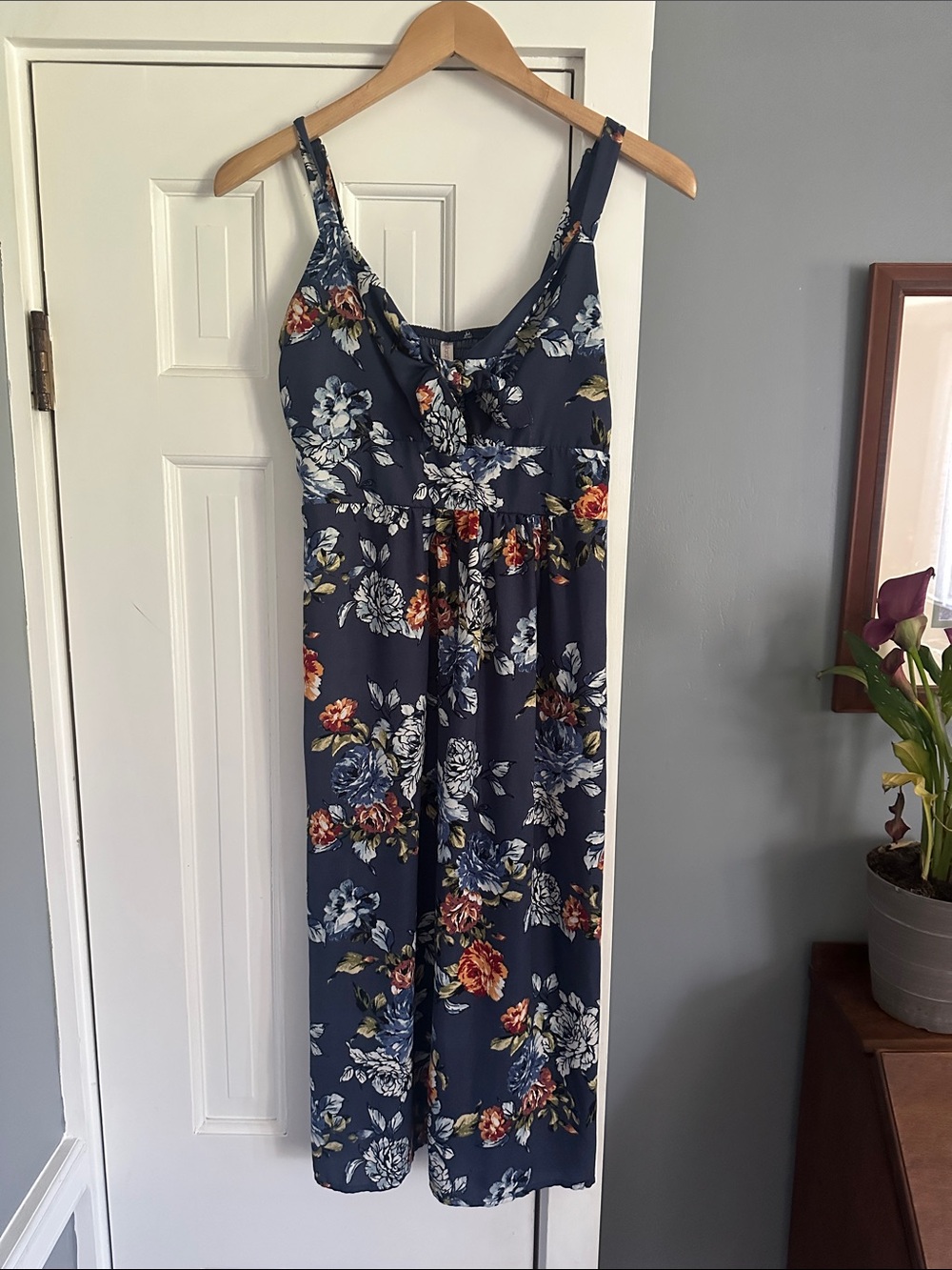 🌸 Xhilaration Blue Floral Midi Dress - Size Medium 🌸